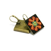 Вишиті сережки "Чарівниця"