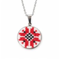 Вишитий кулон – Орнамент 003