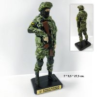 Статуетка "Воїн. Слава Україні! Героям слава!"